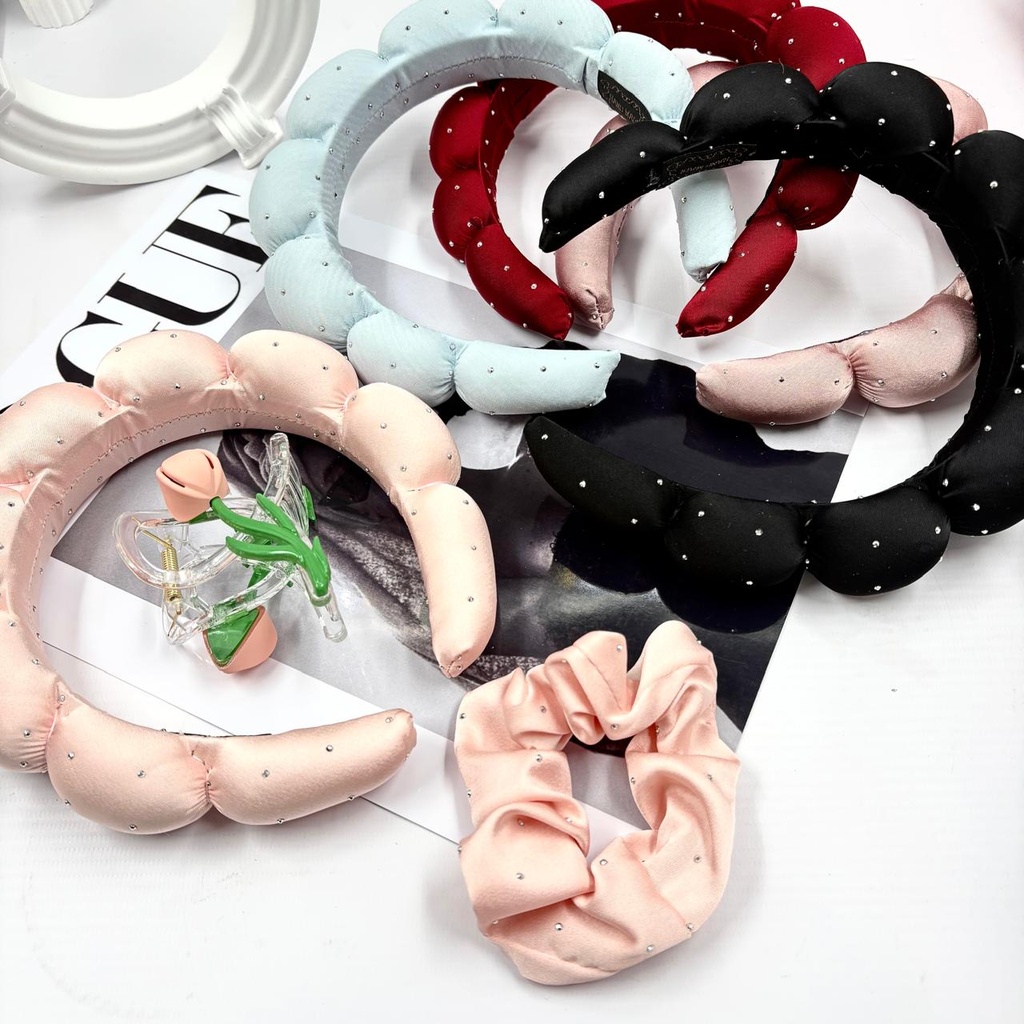 SET VINCHA CON BROCHE Y COLITA X1U.